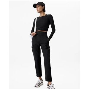 Athleta Womens Trekkie Utility Pants Black 8 Hiking Travel‎ Gorpcore Cargo 8